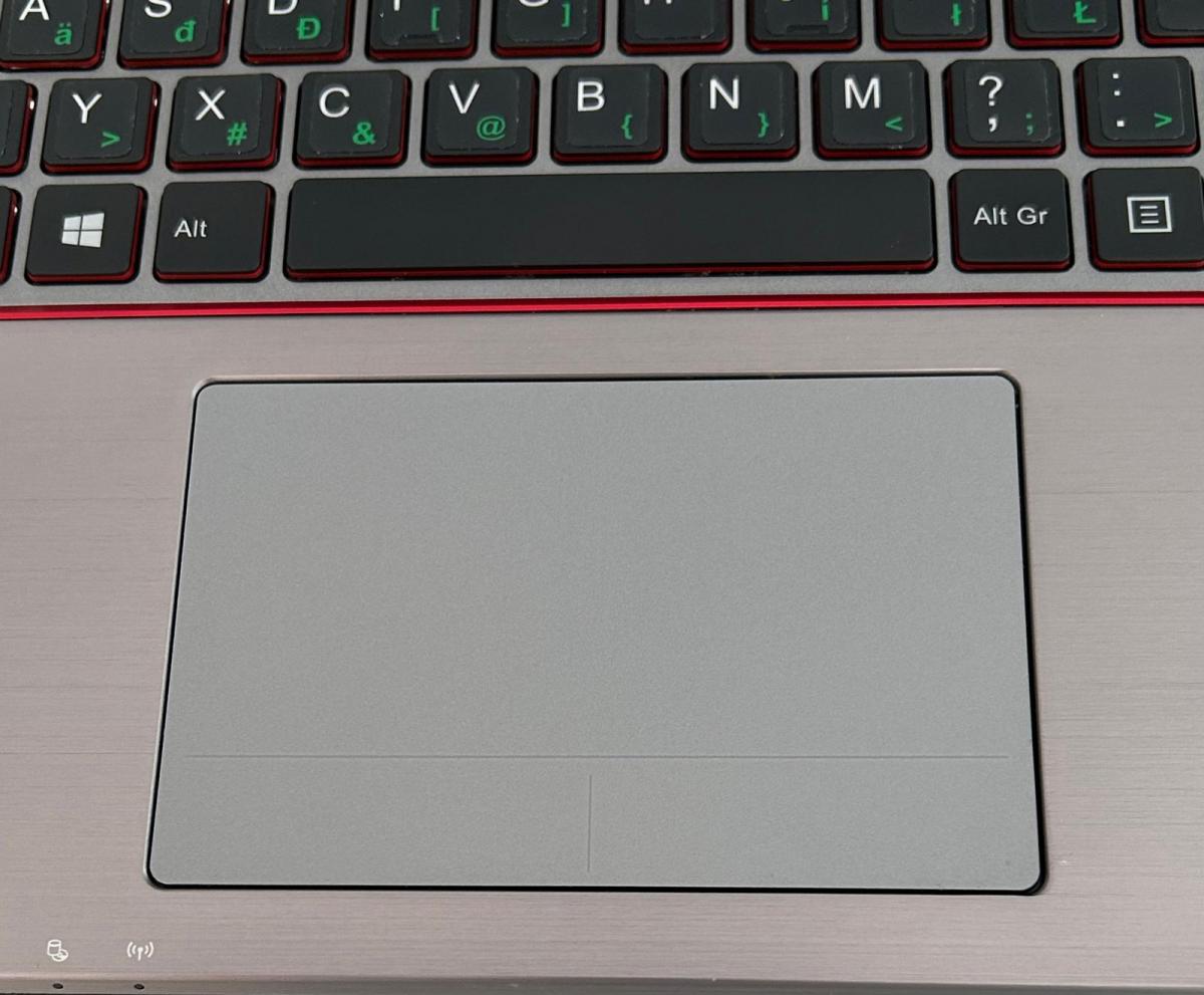Fujitsu Lifebook E756